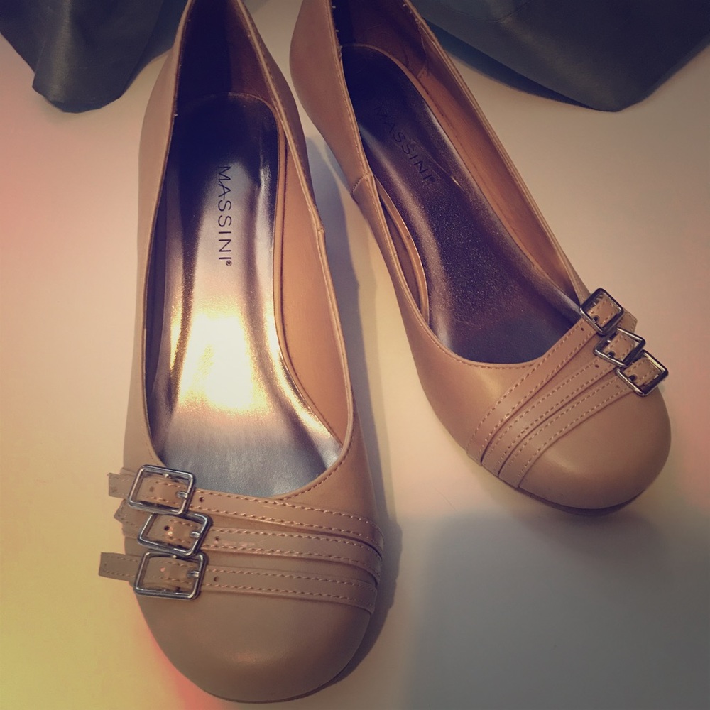 Light tan, women’s size 6 1/2 heels